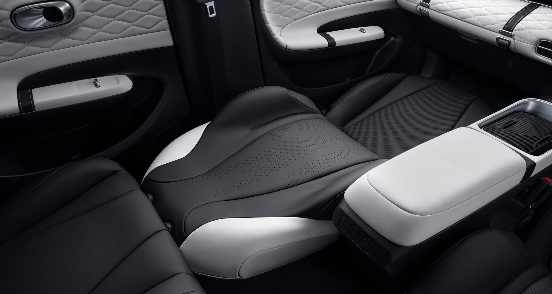 Dongfeng Box gallery image 9