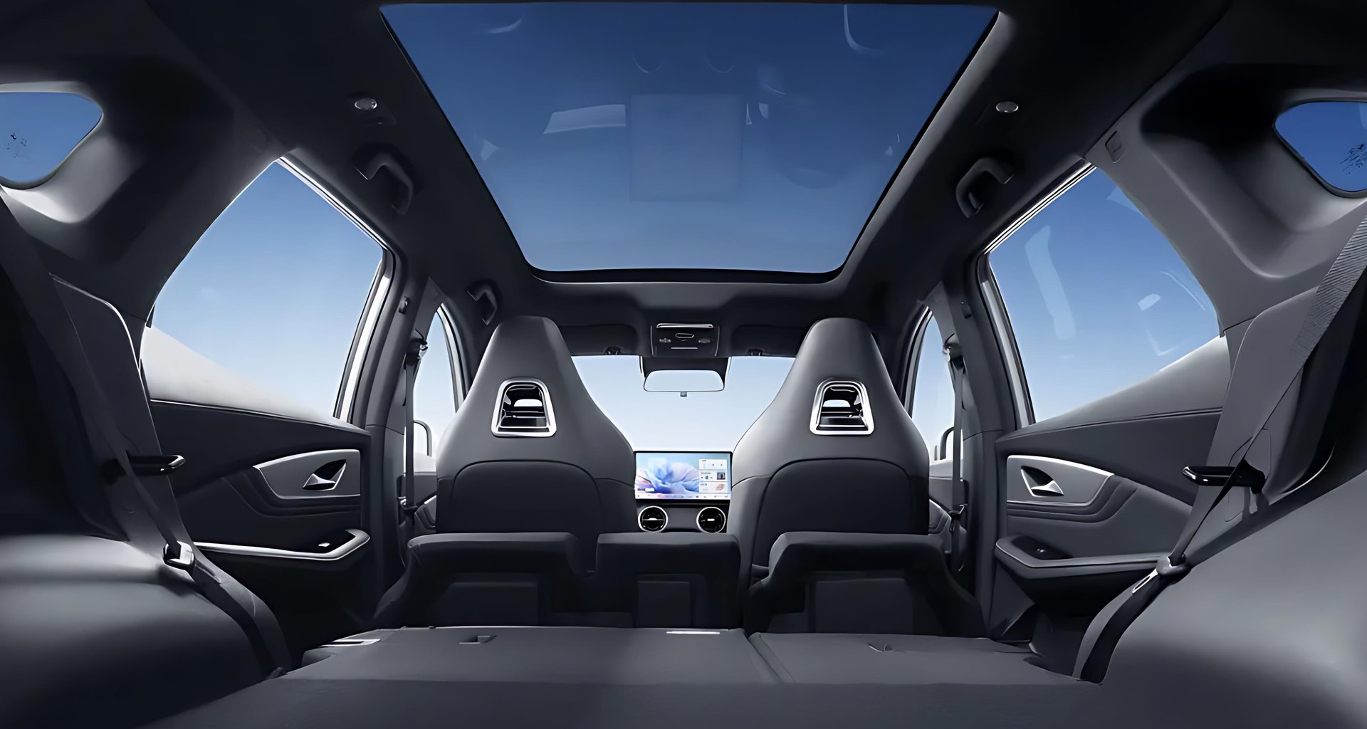 Dongfeng Friday black interior with panoramic sunroof